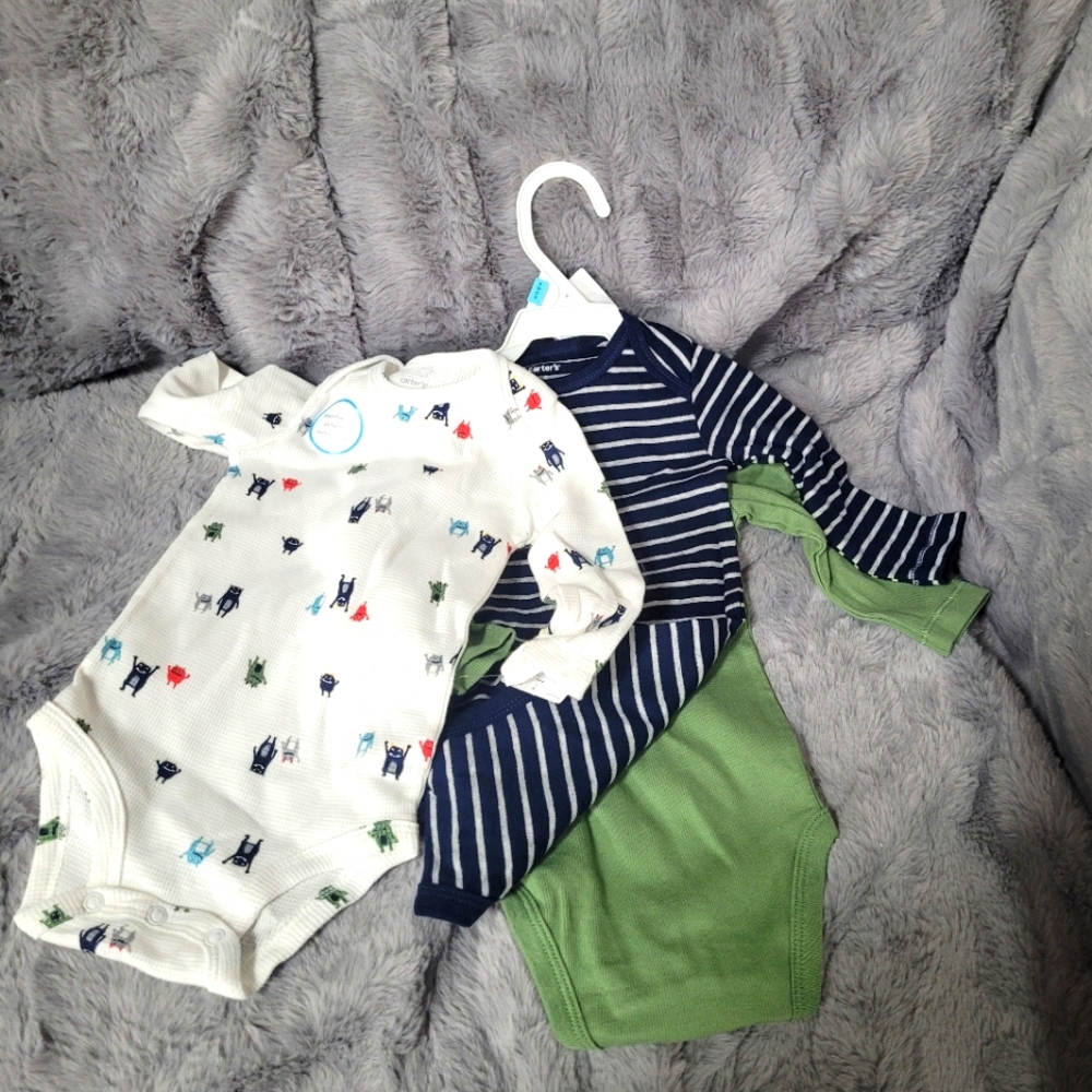 Carter's onesies in 6 months